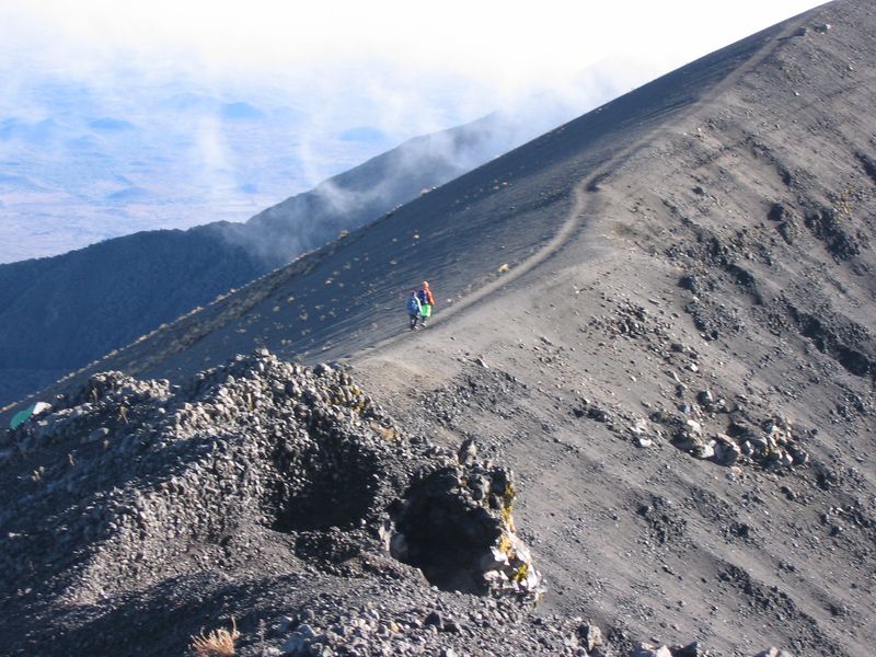 Miriakamba Hut (2515m) - Saddle Hut (3565m)